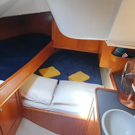 Nuits Au Port - Grand Voilier A Quai Au Vieux Port *